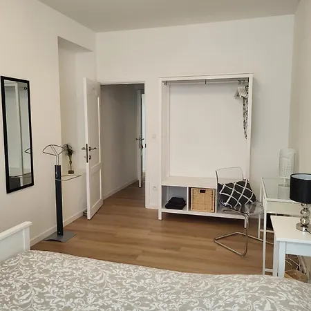 Eden's Private - European Quarter *