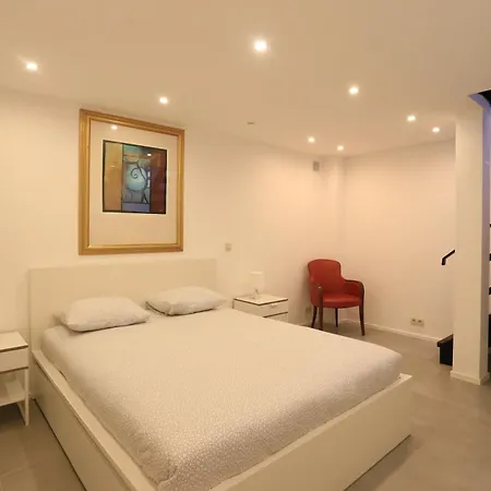 Schuman Flat Brüksel