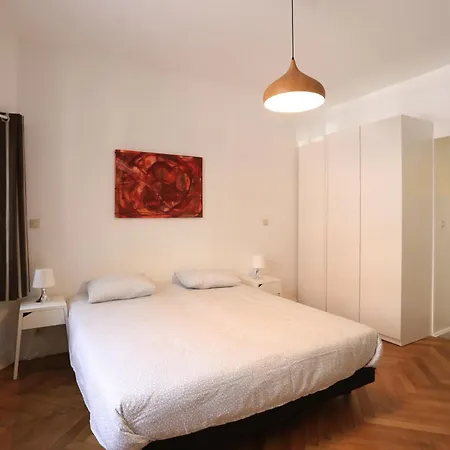 Apartamento Schuman Flat *