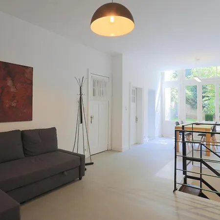 Schuman Flat