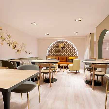 Citadines Toison D'or 3*