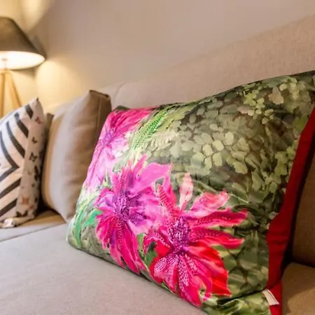 Smartflats Design - Schuman Apartment Brussels