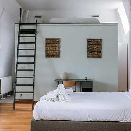 New Stylish Grand Place City Center Duplex Apartment Brussels
