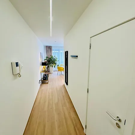 Urbanstay - Jacqmain Downtown