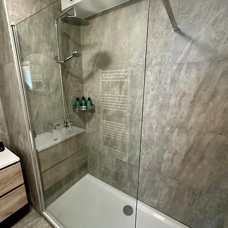 Apartamento Urbanstay - Jacqmain Downtown