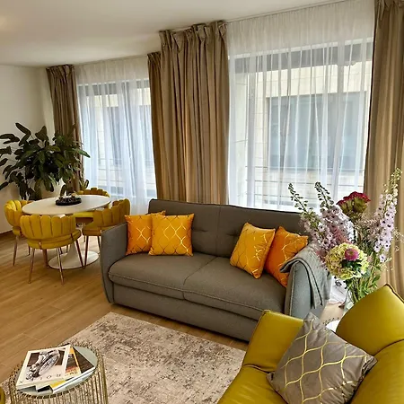 Urbanstay - Jacqmain Downtown