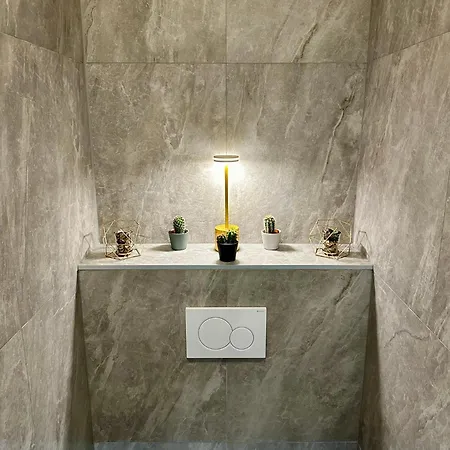 Urbanstay - Jacqmain Downtown