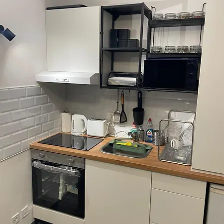 One Bedroom Fully Equipped With Terrace