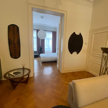 Apartment Stylish And Cosy