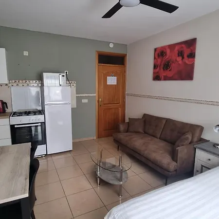 Hotel apartamentowy Bara Midi 3*