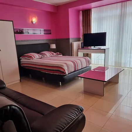 Hotel apartamentowy Bara Midi