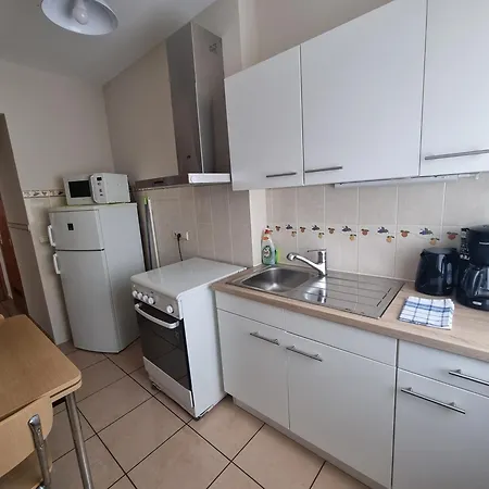 Bara Midi Hotel apartamentowy Bruksela