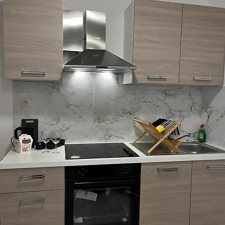 Rue Blaes Apartman *