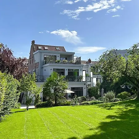 The Retreat Villa Brüsszel