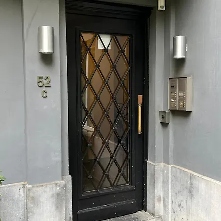 Two Bedroom Flat - Hyper Center 布鲁塞尔