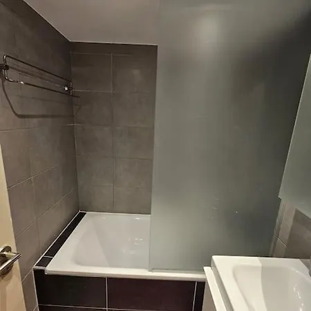 Appartement Cosy 4 *