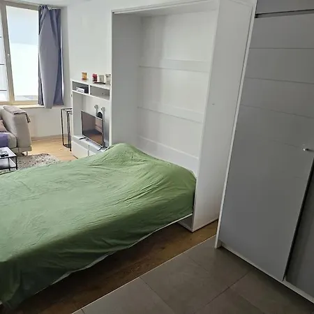 Appartement Cosy Studio 1 *