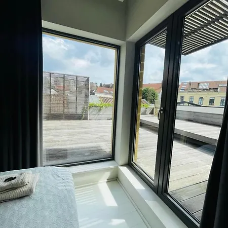 Down Town Penthouse With Private Parking Apartment *