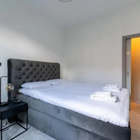 Villa La Louve - Big Place&garden - Parking Gratuit