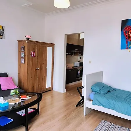 Studio Entier Avec Balcon - Tour Et Taxis 아파트