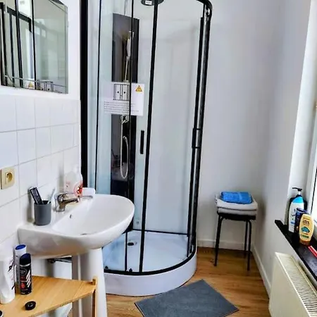 Studio Entier Avec Balcon - Tour Et Taxis *