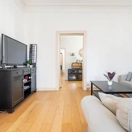 Place De La Liberte 2 Bedroom Appartamento Bruxelles