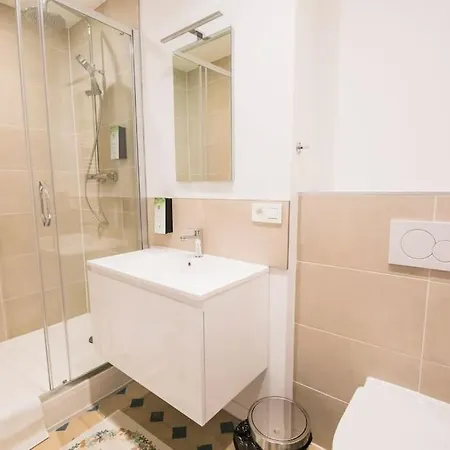 Apartman Smart - Gare Du Midi *