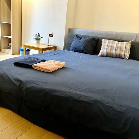 Place De La Liberte 2 Bedroom Bruxelles