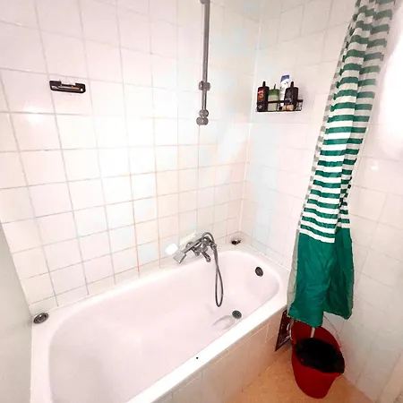 Place De La Liberte 2 Bedroom Apartamento Bruselas