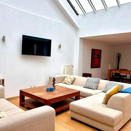 Apartamento Down Town Spacious Duplex With Private Parking & Game *