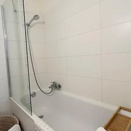 Charme Urbain Cosy Apartment *