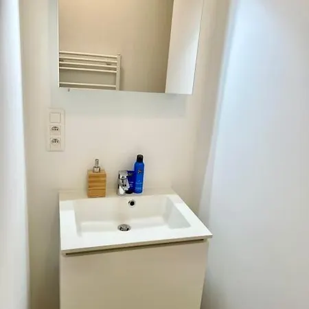 Elegant Canal-view Duplex With Free Parking * Brussels