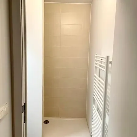 Elegant Canal-view Duplex With Free Parking Lejlighed *