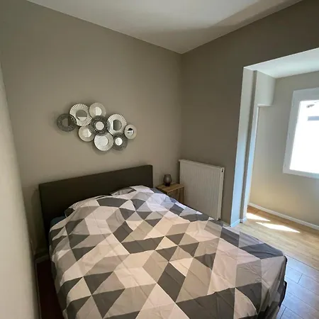 Superbe 1 Chambre, Renove A Ixelles Apartment