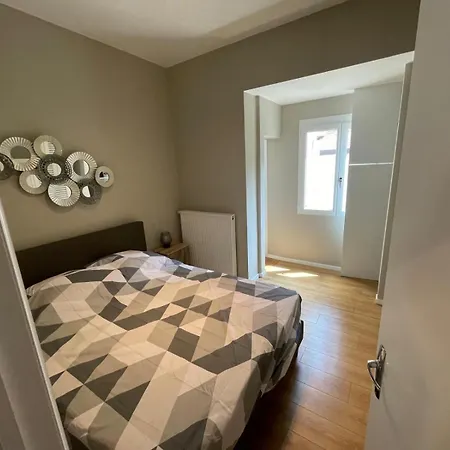 Superbe 1 Chambre, Renove A Ixelles Apartment *