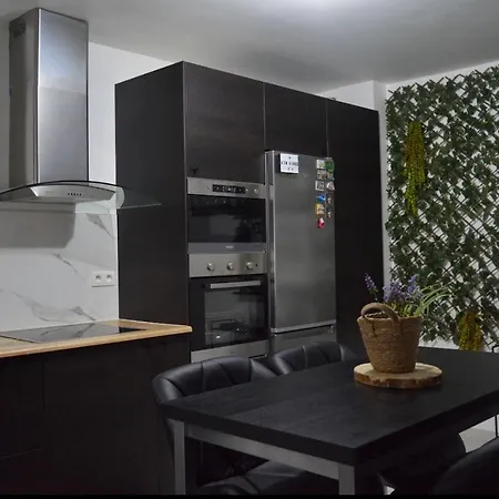Apartment Midi *