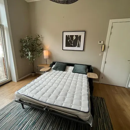 Superbe 1 Chambre, Renove A Ixelles Apartment *