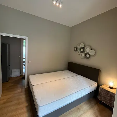 Superbe 1 Chambre, Renove A Ixelles Apartment Brussels
