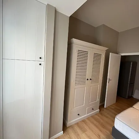 Superbe 1 Chambre, Renove A Ixelles