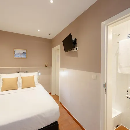 Hotel Barry 2*