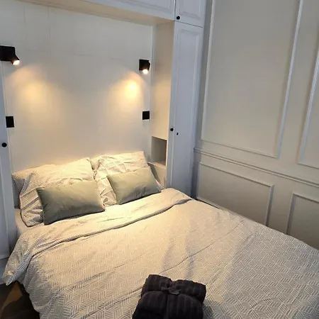 Charmant Appartement Брюссель