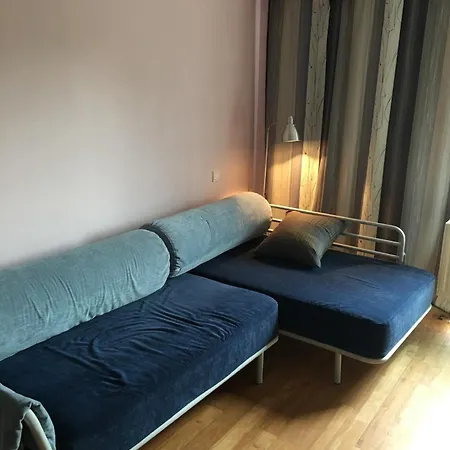 солнечная комфортная студия в андерлехт с лифтом Brüksel