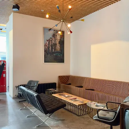 Retro Hotel 3*