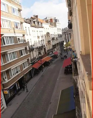 Apartment - Steps Grand Place - Local Vibrant Neighbourhood Brussels