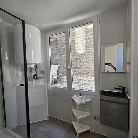 Cosy Joseph Claes Apartment