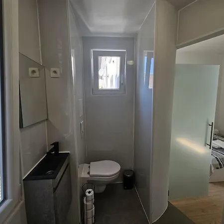 Cosy Joseph Claes Apartman