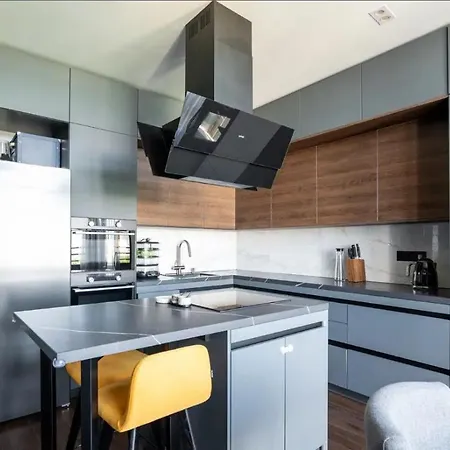 Luxury 2 Bedroom Flat In The Centre - After Booking Request - Peаse Contаct Our Manаger On Tеlegram, To Confirm Your Booking - Telegrаm Username Is - Hermanbook2024 Apartment