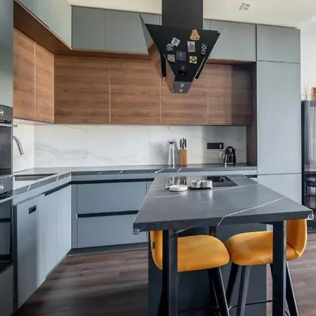 Luxury 2 Bedroom Flat In The Centre - After Booking Request - Peаse Contаct Our Manаger On Tеlegram, To Confirm Your Booking - Telegrаm Username Is - Hermanbook2024 Apartment