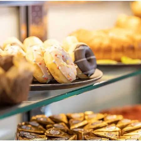 Отель Novotel Off Grand Place