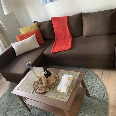 - Steps Grand Place - Local Vibrant Neighbourhood Apartment *